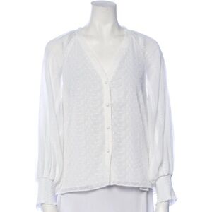 Alice + Olivia v neck lace blouse
